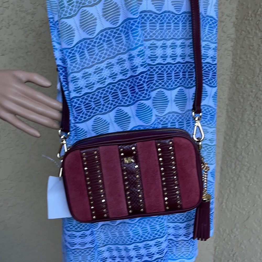 Michael Kors Small Camera Bag Ox Blood North/South - Picture 3 of 16